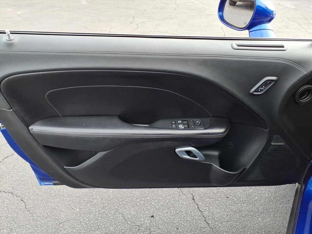 2021 Dodge Challenger R/T - Photo 6