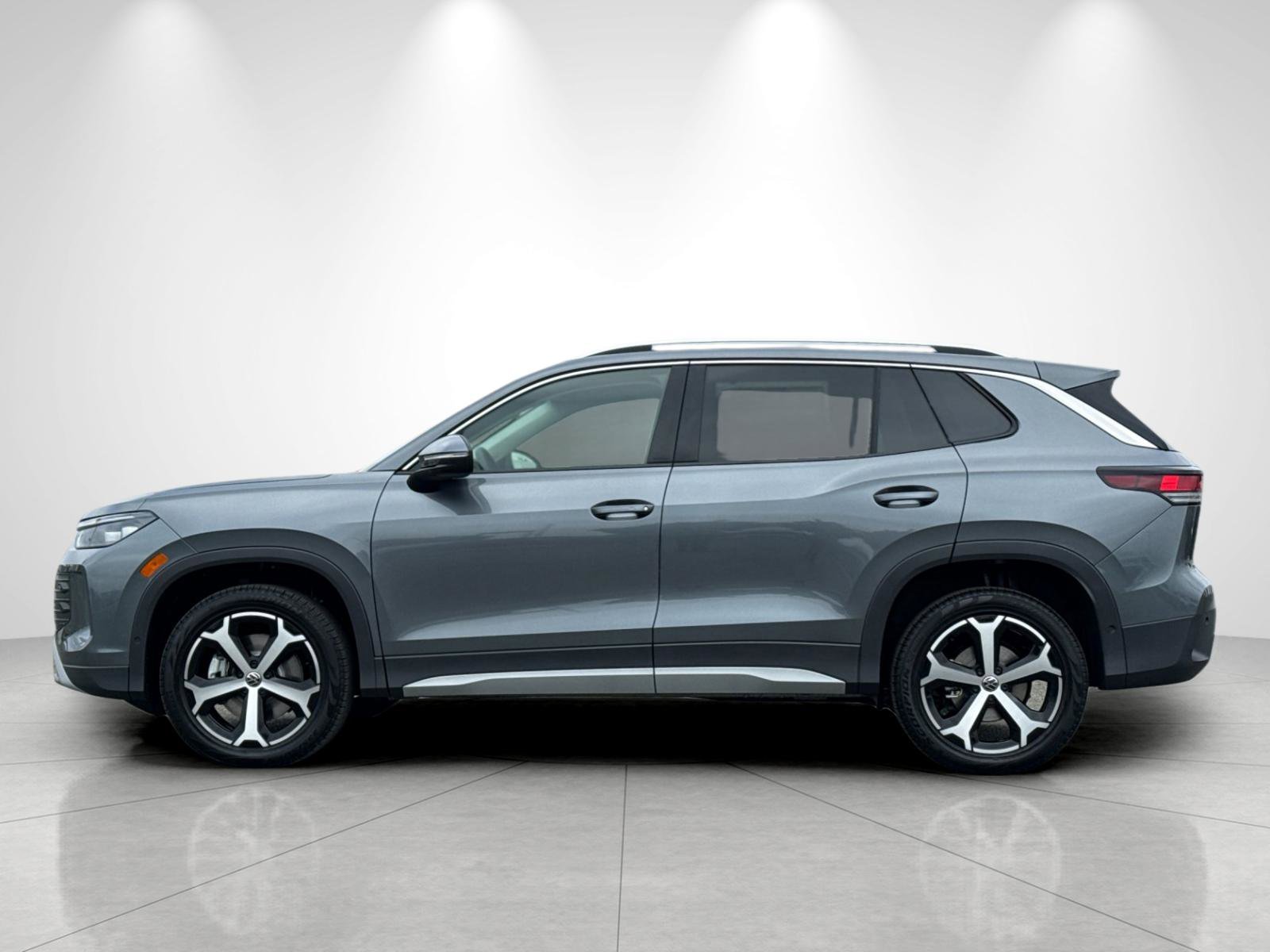 New 2026 Platinum Gray Metallic Volkswagen SE image 2