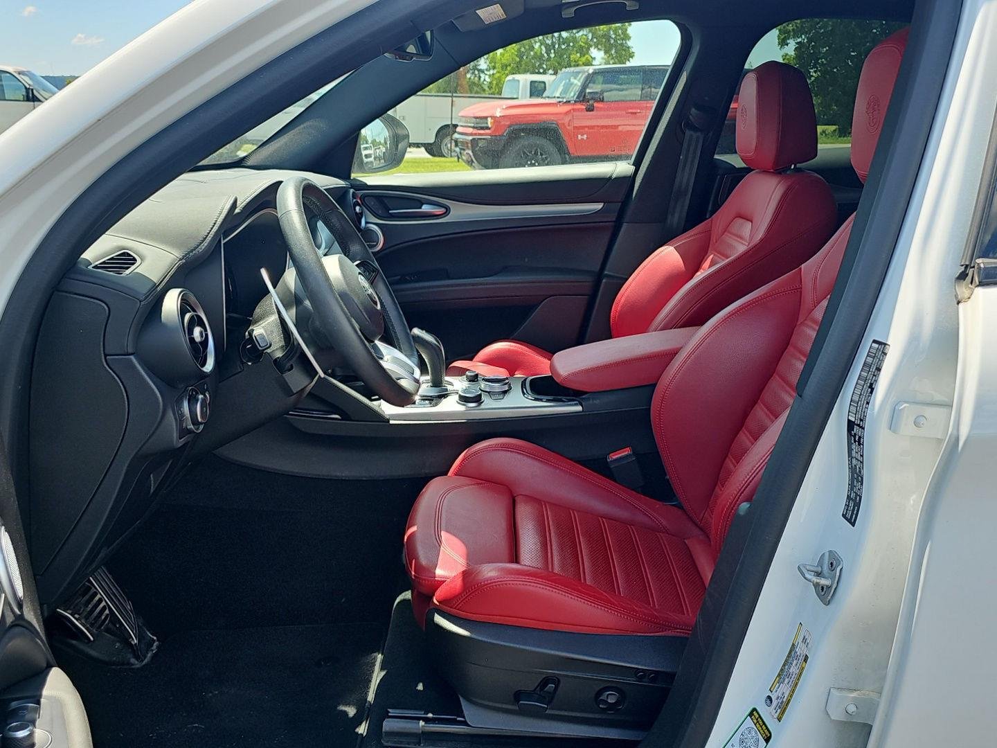 Used 2024 Alfa White Alfa Romeo Veloce image 12