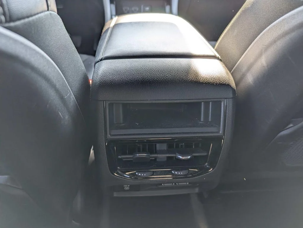 Used 2025 Silver Jeep Altitude image 12