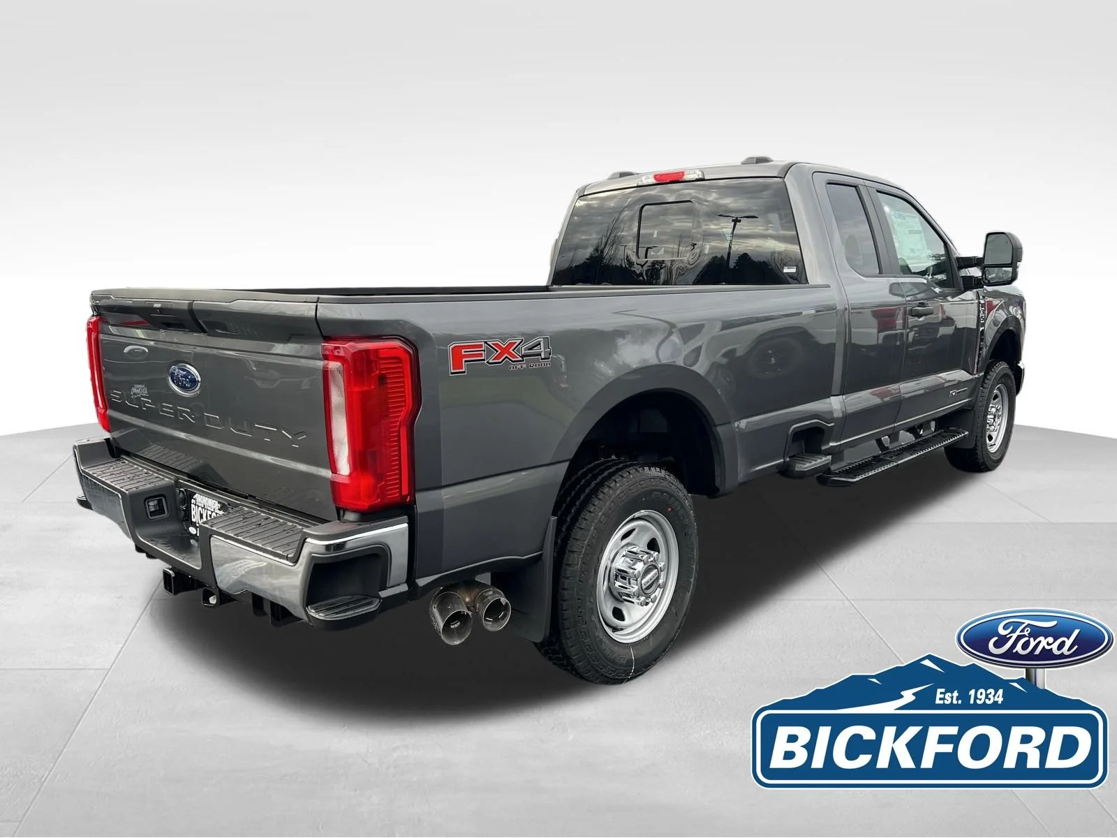 New 2026 Gray Ford XL image 5