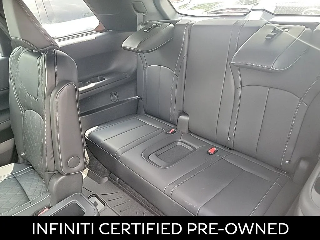 Certified Used 2025 Deep Bordeaux/Blk Obsid INFINITI Autograph image 9