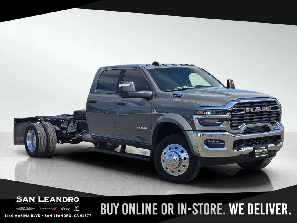 2026 RAM 5500 Big Horn 4X4 Crew Cab DRW 197" WB's photo