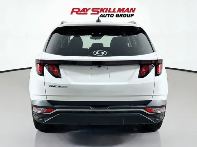 Used 2024 White Hyundai SEL image 6