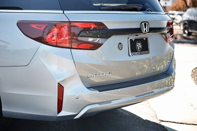 2026 Honda Odyssey Touring - Photo 9