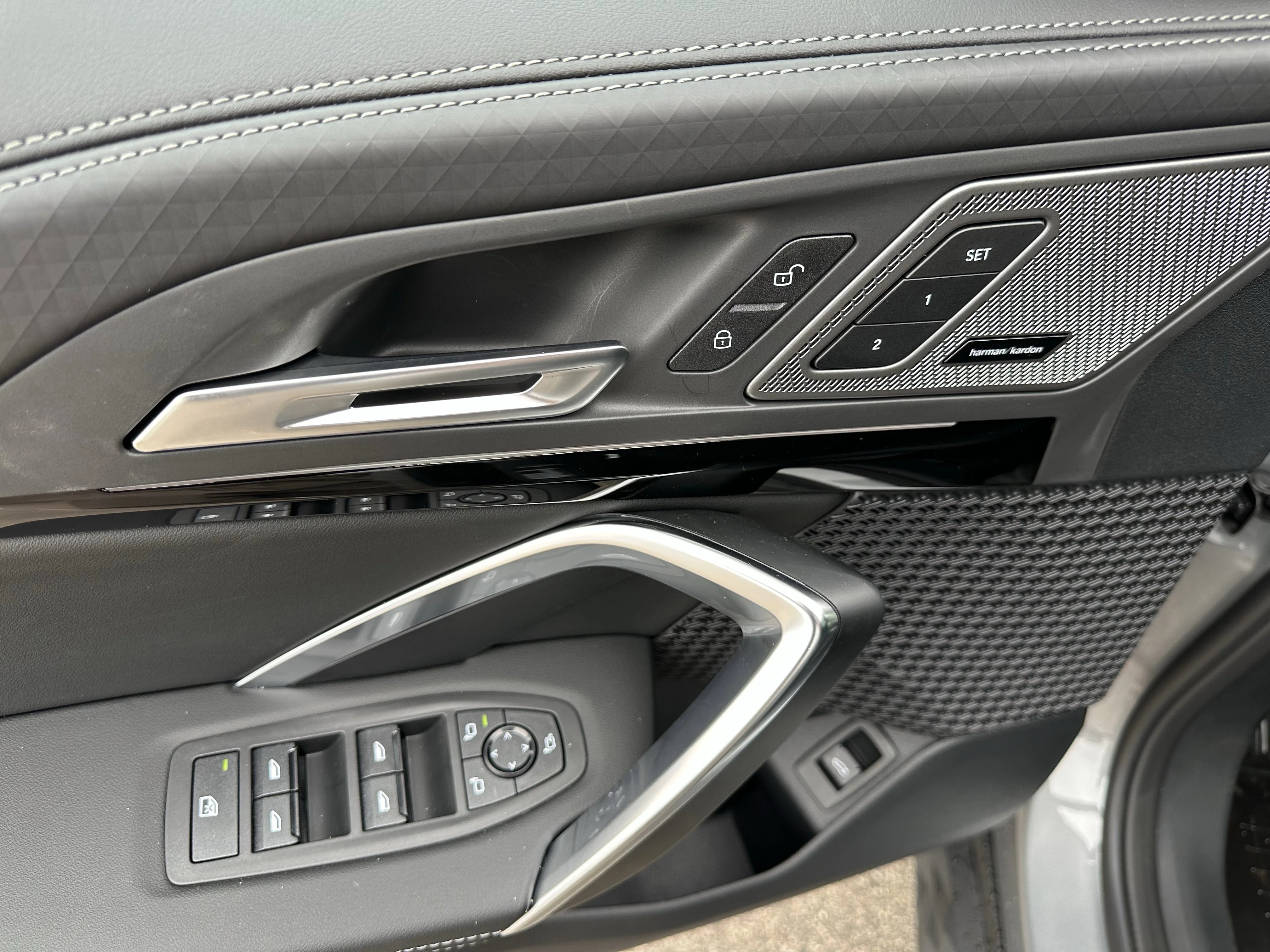 New 2026 Skyscraper Grey Metallic BMW xDrive28i image 12