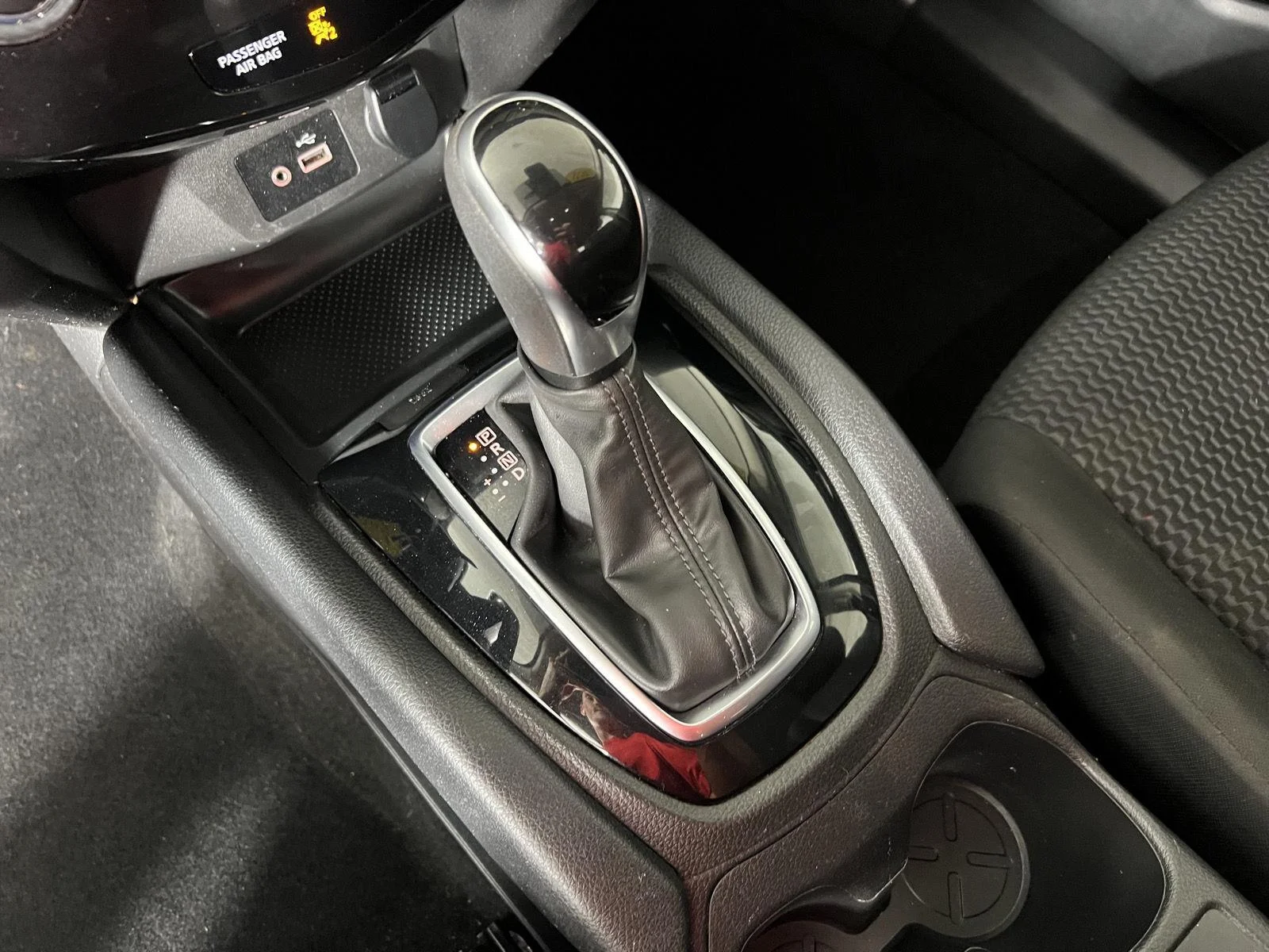 Used 2021 Magnetic Black Pearl Nissan S image 7