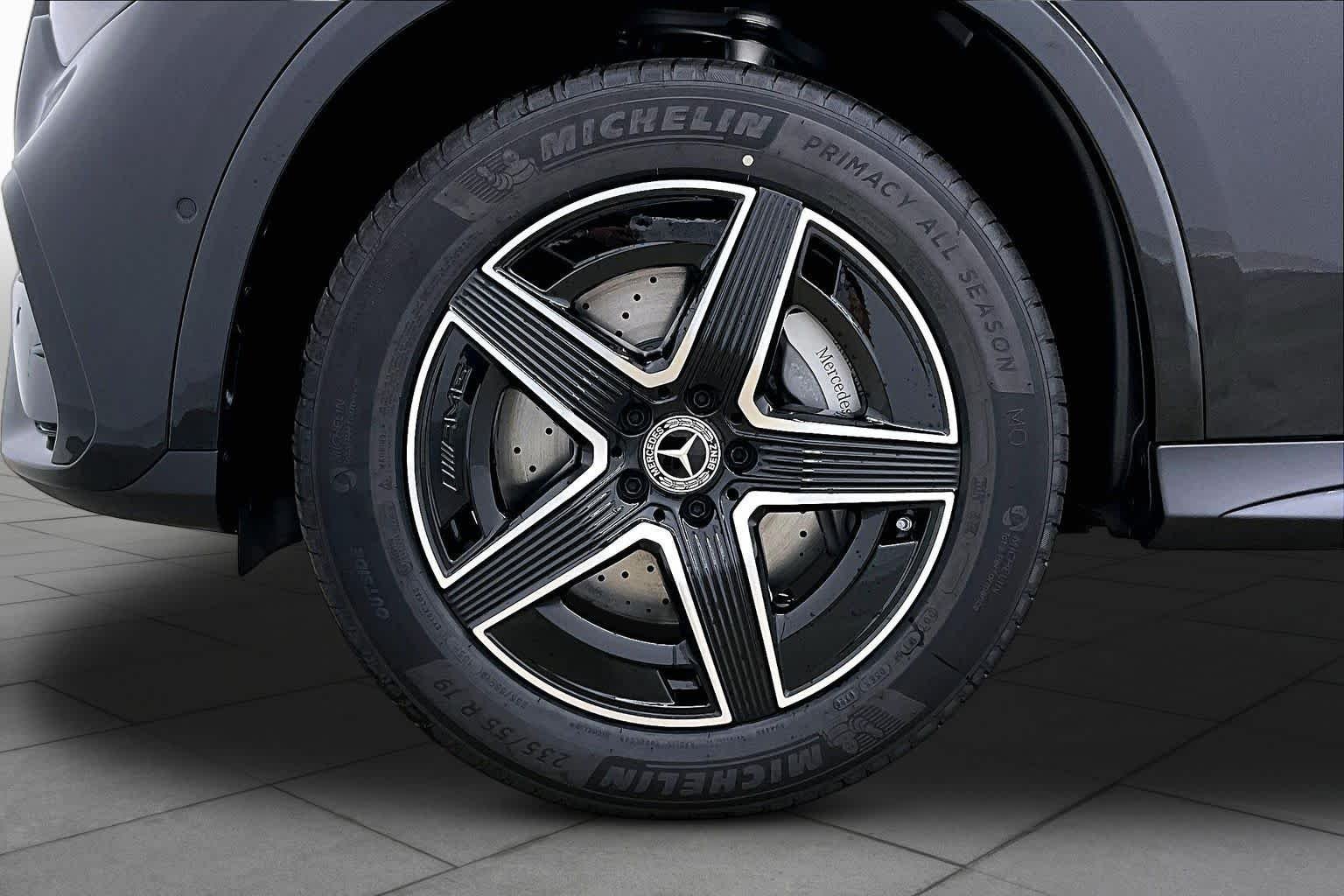 New 2026 Black Mercedes-Benz GLC 300 image 11