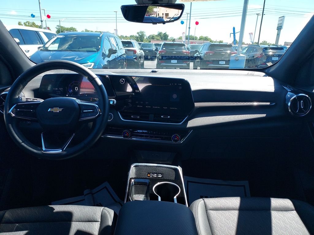 Used 2025 Gray Chevrolet LT image 15