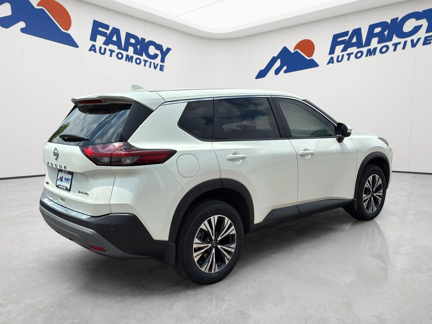 Used 2023 Pearl White Tricoat Nissan SV image 5