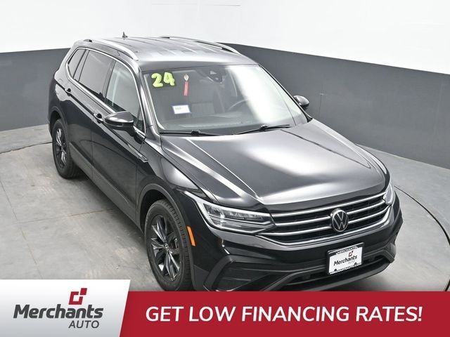 Used 2024 Black Volkswagen 2.0T SE image 32