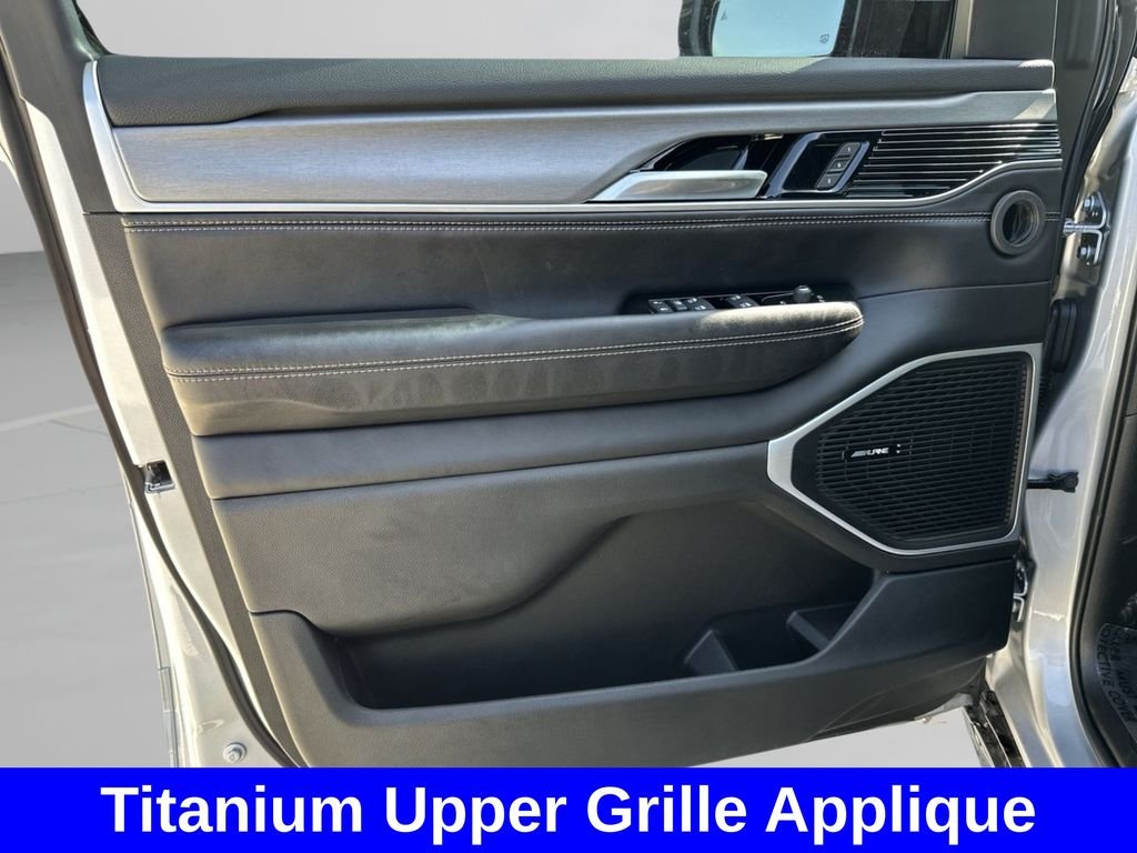 New 2026 Silver-Zynith Exterior Paint Jeep Upland image 20