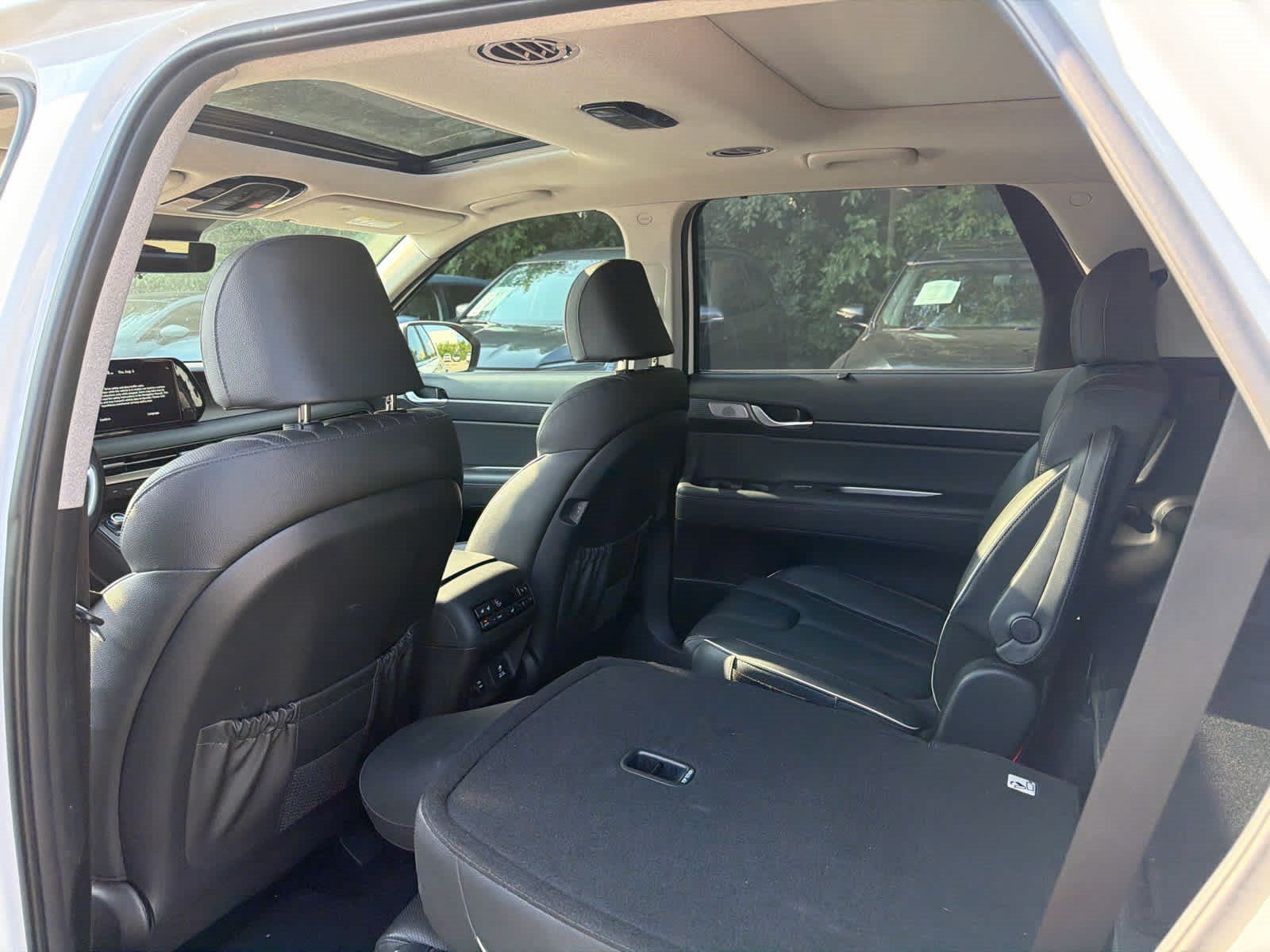 Certified Used 2023 Hyper White Hyundai Limited image 6