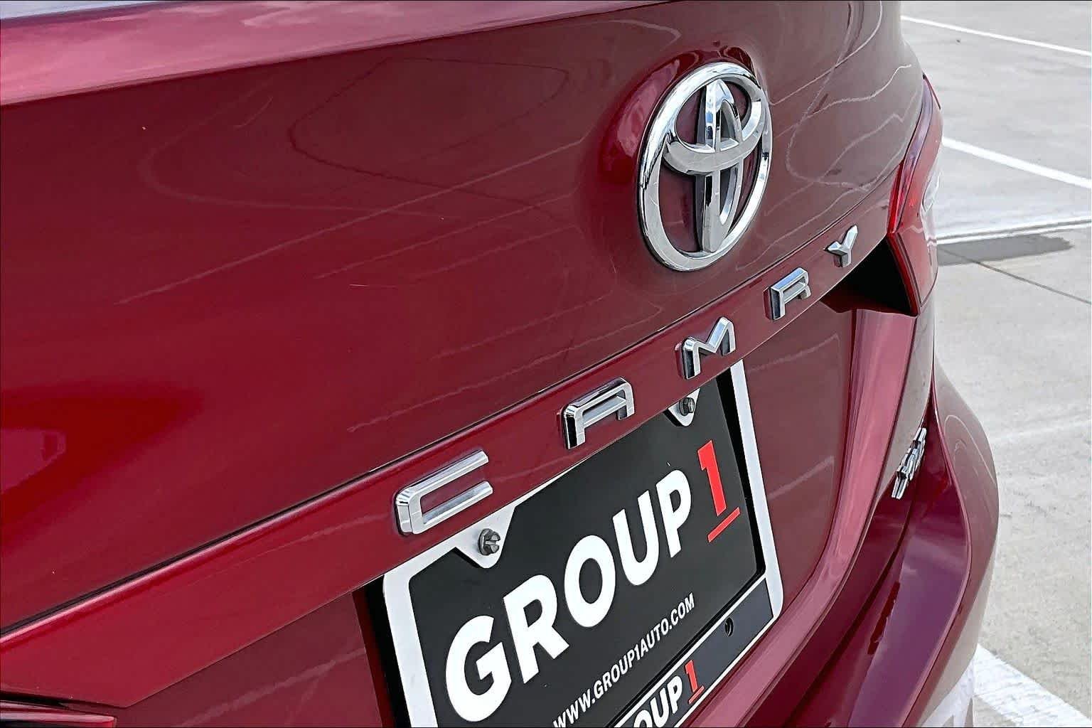 Used 2019 Ruby Flare Pearl Toyota XLE image 28