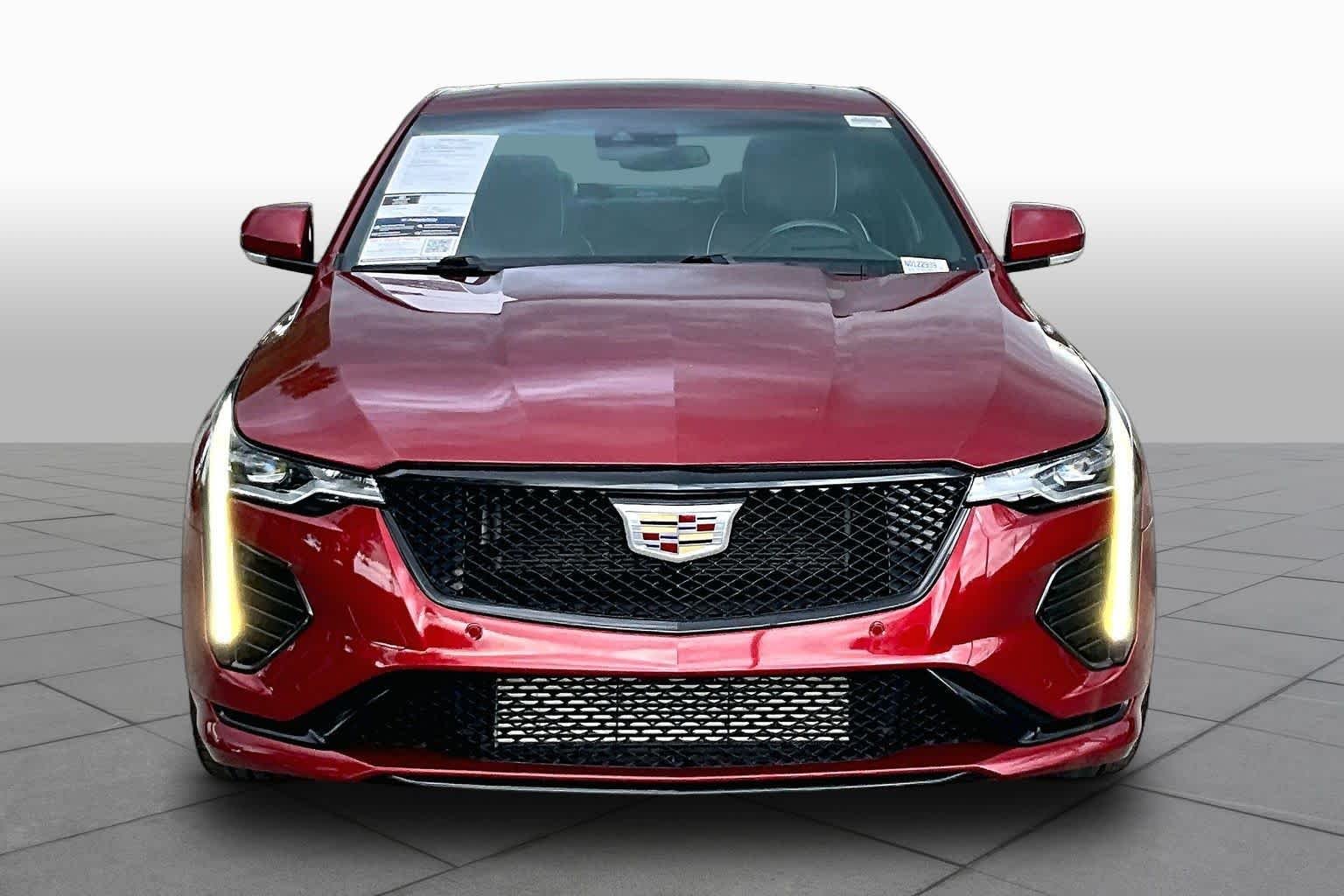 Used 2022 Infrared Tintcoat Cadillac  image 4