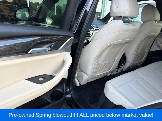 Used 2020 Black BMW xDrive30i image 22