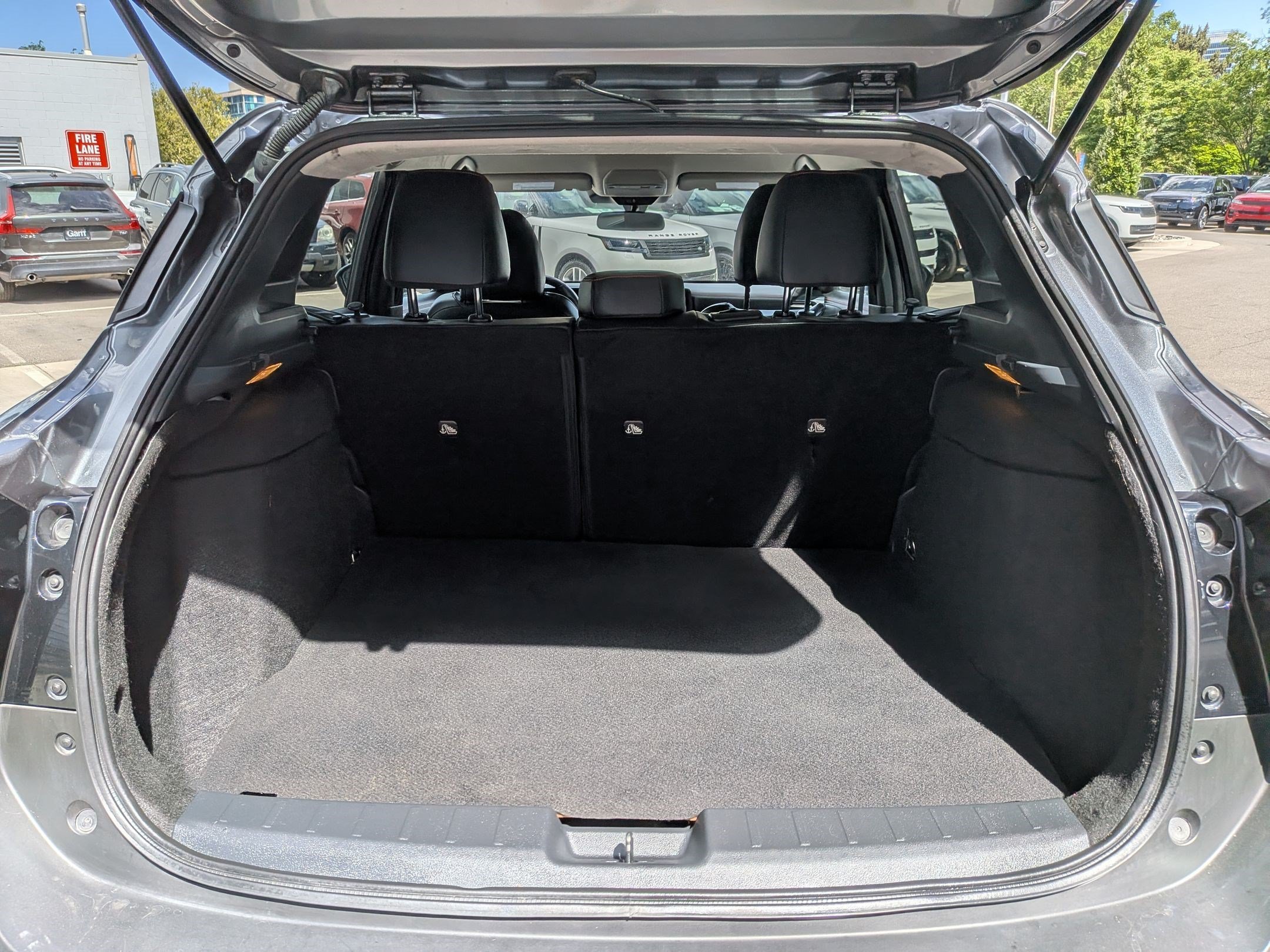 Used 2025 Gun Metallic Nissan SR image 30