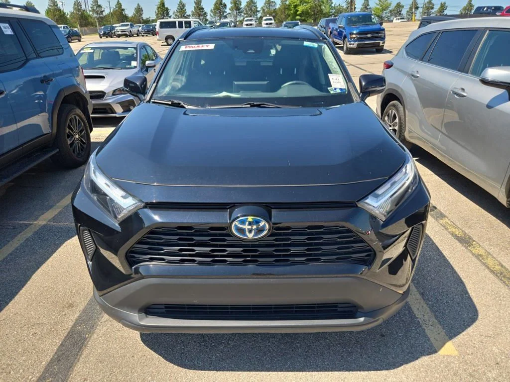 Certified Used 2022 Black Toyota XLE image 7