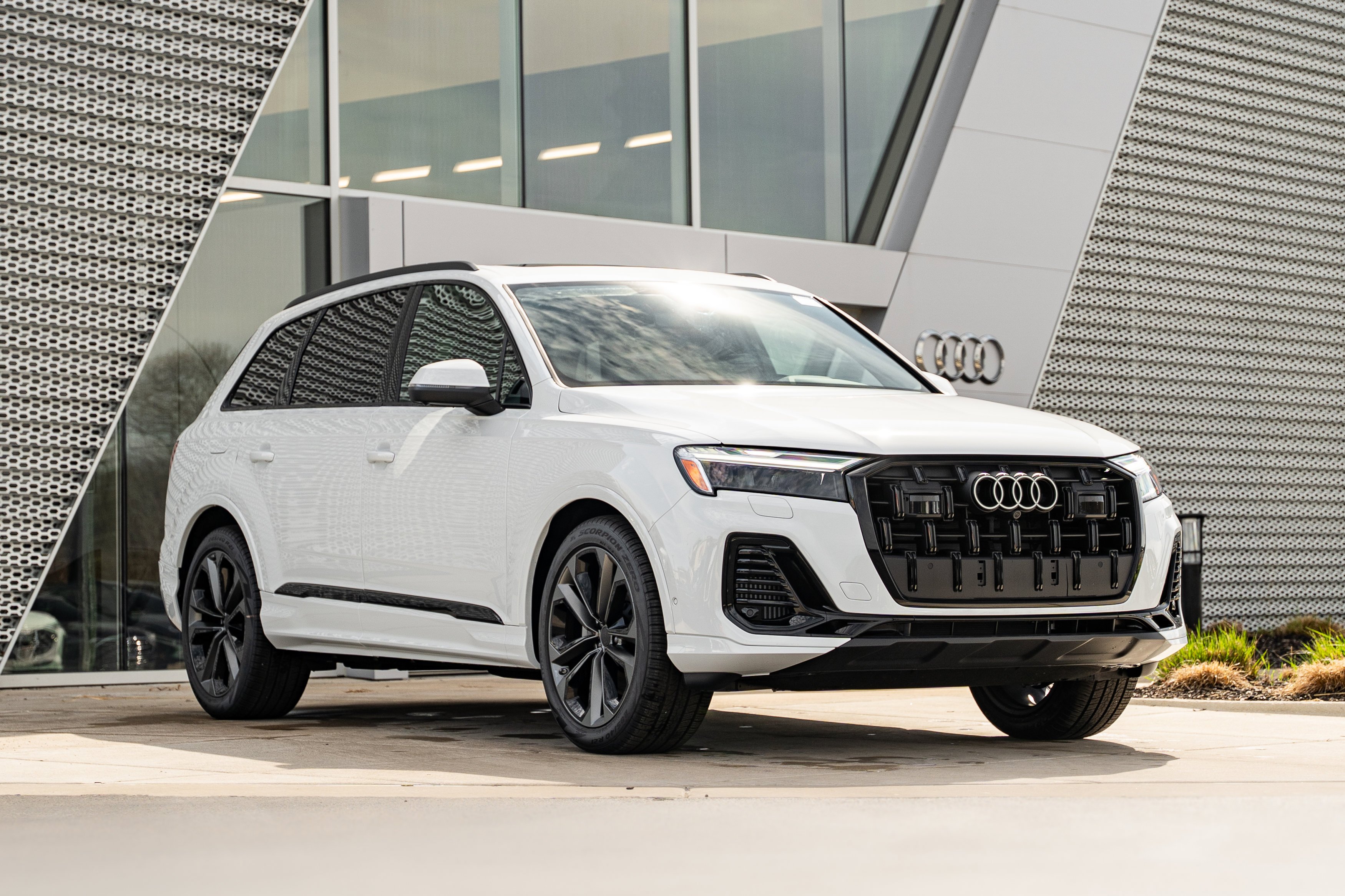 2026 Audi Q7 55 Premium Plus quattro Tiptronic's photo