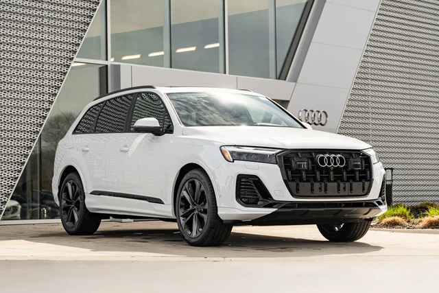 2026 Audi Q7 55 Premium Plus quattro Tiptronic's photo