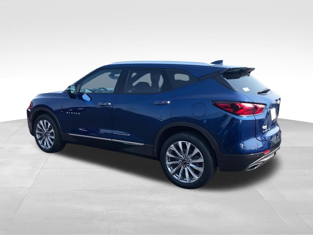 Used 2022 Blue Chevrolet Premier image 6