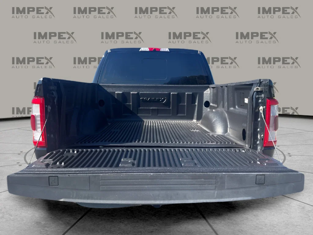 Used 2022 Black Ford Lariat image 27