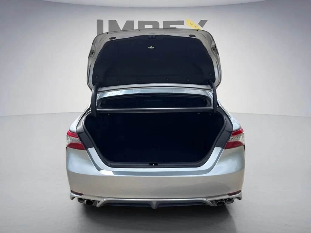 Used 2019  Toyota XSE image 30