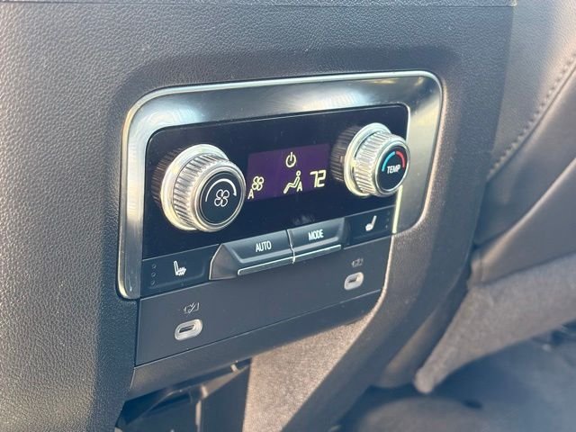 Used 2024 White GMC AT4 image 24