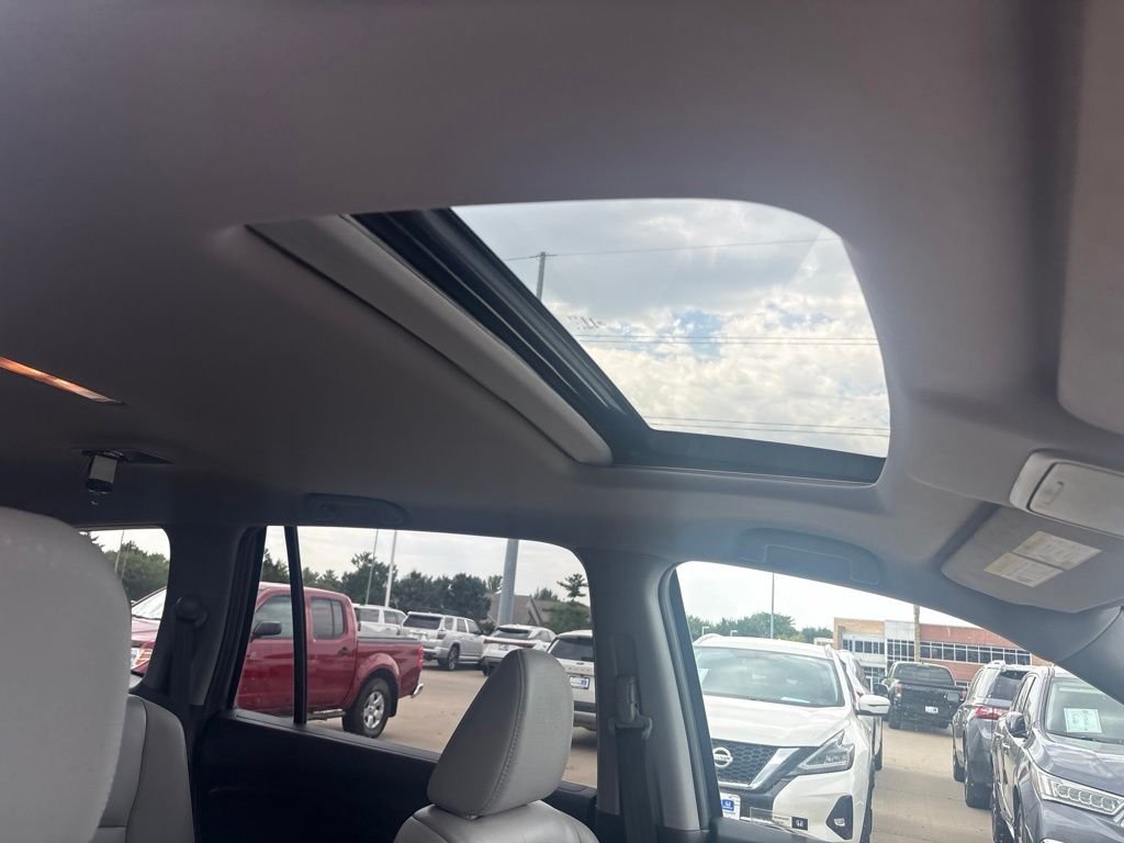 Used 2016 Gray Honda EX-L image 30