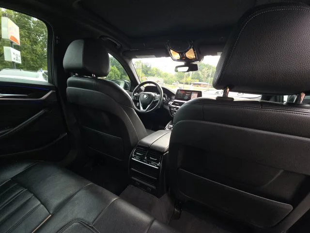Used 2019 Black BMW 530i image 14