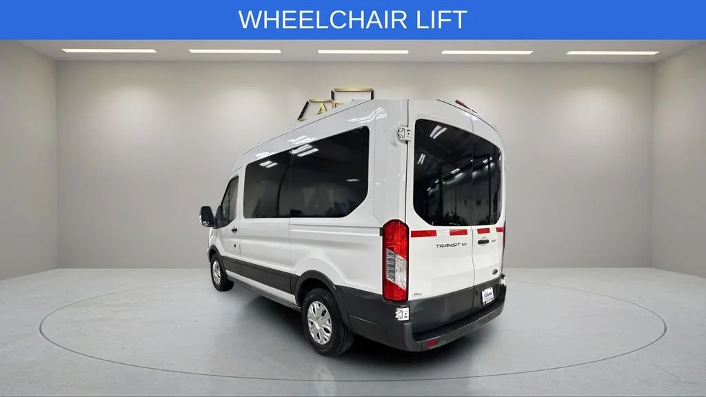 2016 Ford Transit XL - Photo 9