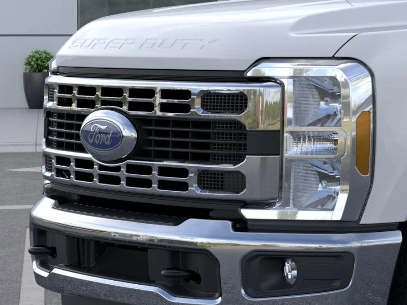 New 2026 Oxford White Ford F-350® XLT image 17