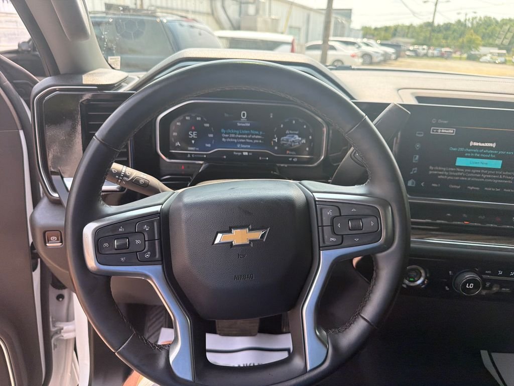 Used 2023 White Chevrolet LT image 16