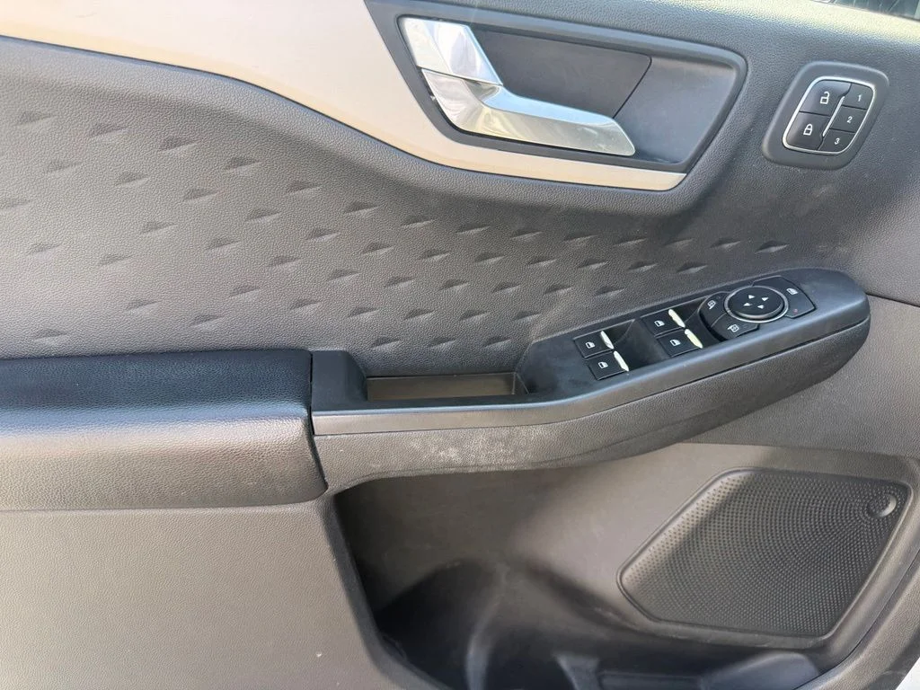 Used 2020 Silver Ford SEL image 5