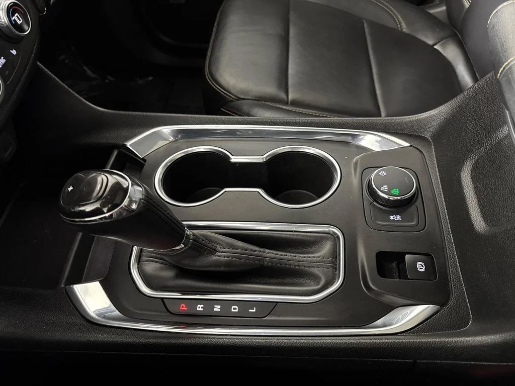 Used 2019 Black Chevrolet 3LT image 30