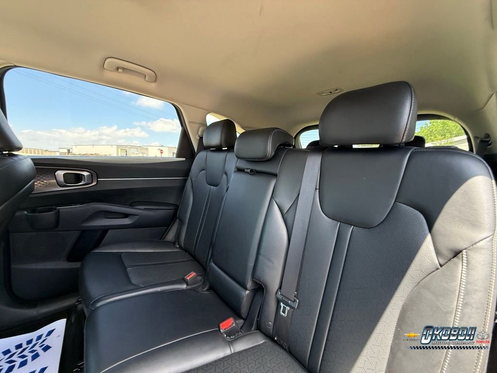 Used 2022 Blue Kia S image 17