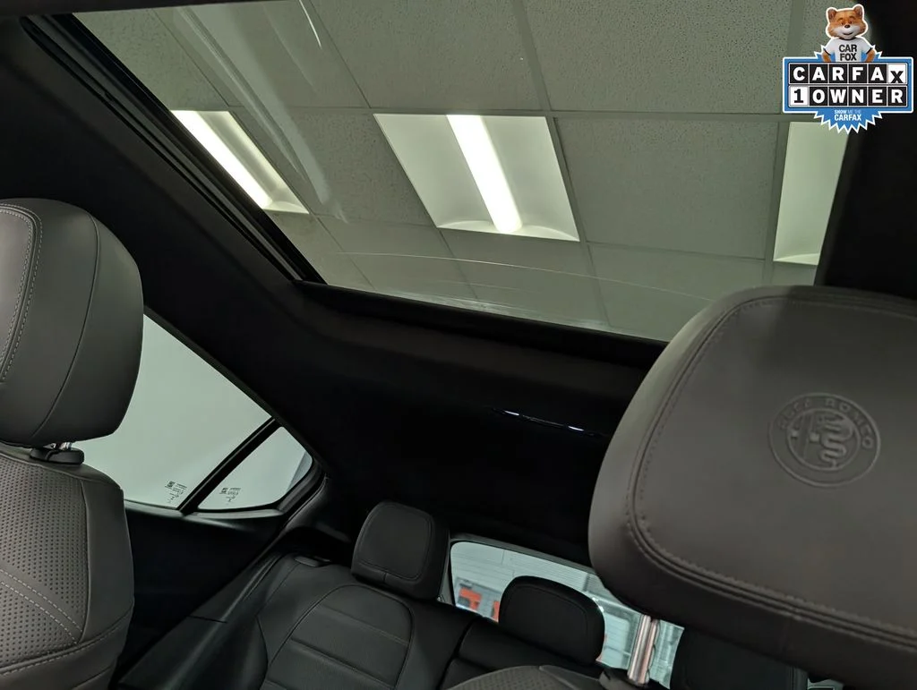 Used 2025 Black Alfa Romeo  image 22