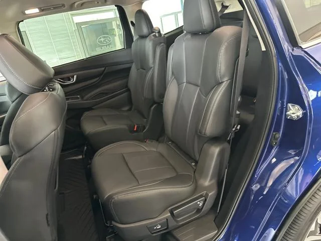 New 2026 SAPPHIRE BLUE PEARL Subaru Limited 7-Passenger image 11