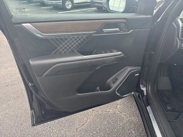 Used 2025 Black GMC Denali image 26