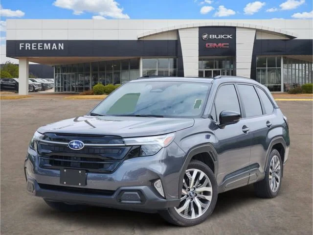 2025 Subaru Forester Touring's photo