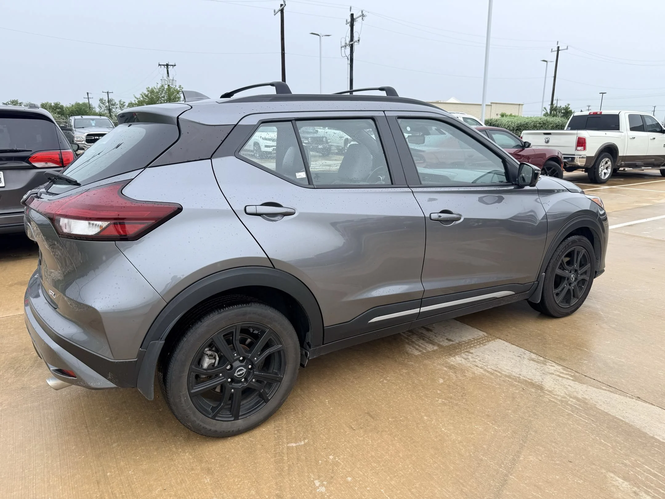 Used 2023 Gray Nissan SR image 4
