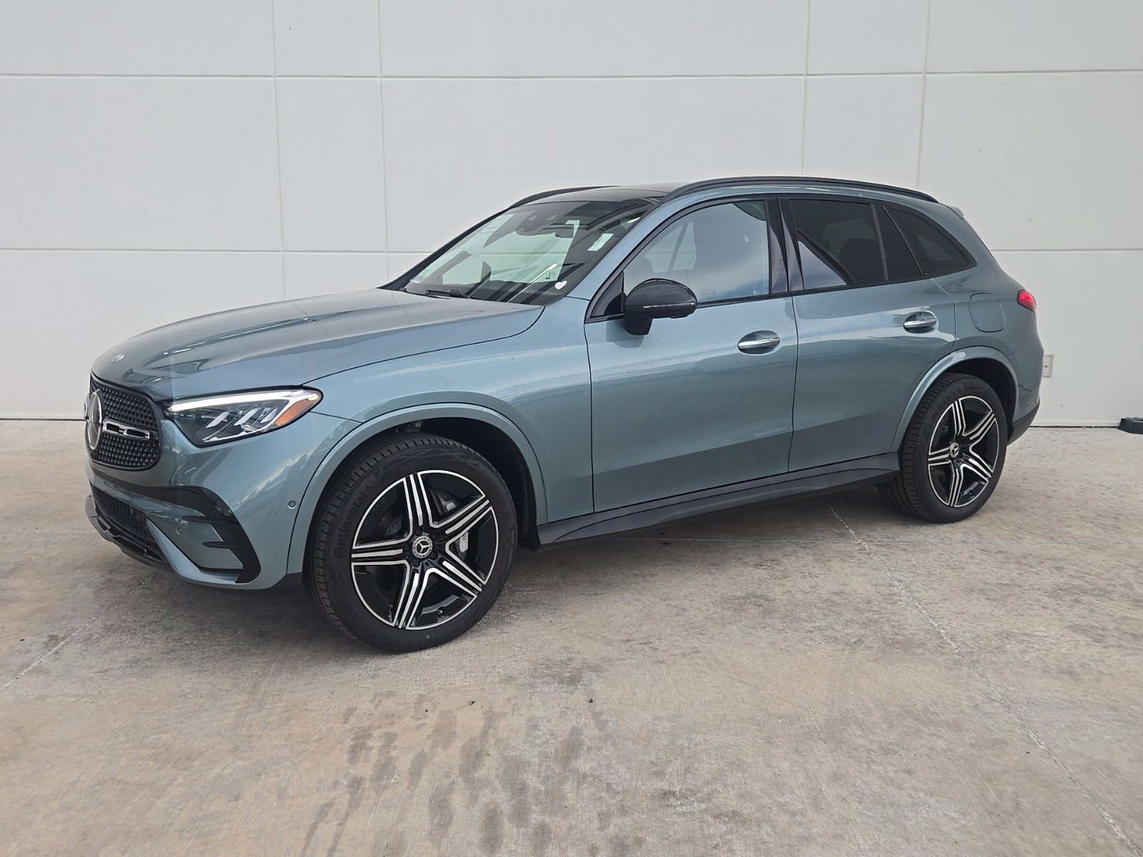 2026 Mercedes-Benz GLC