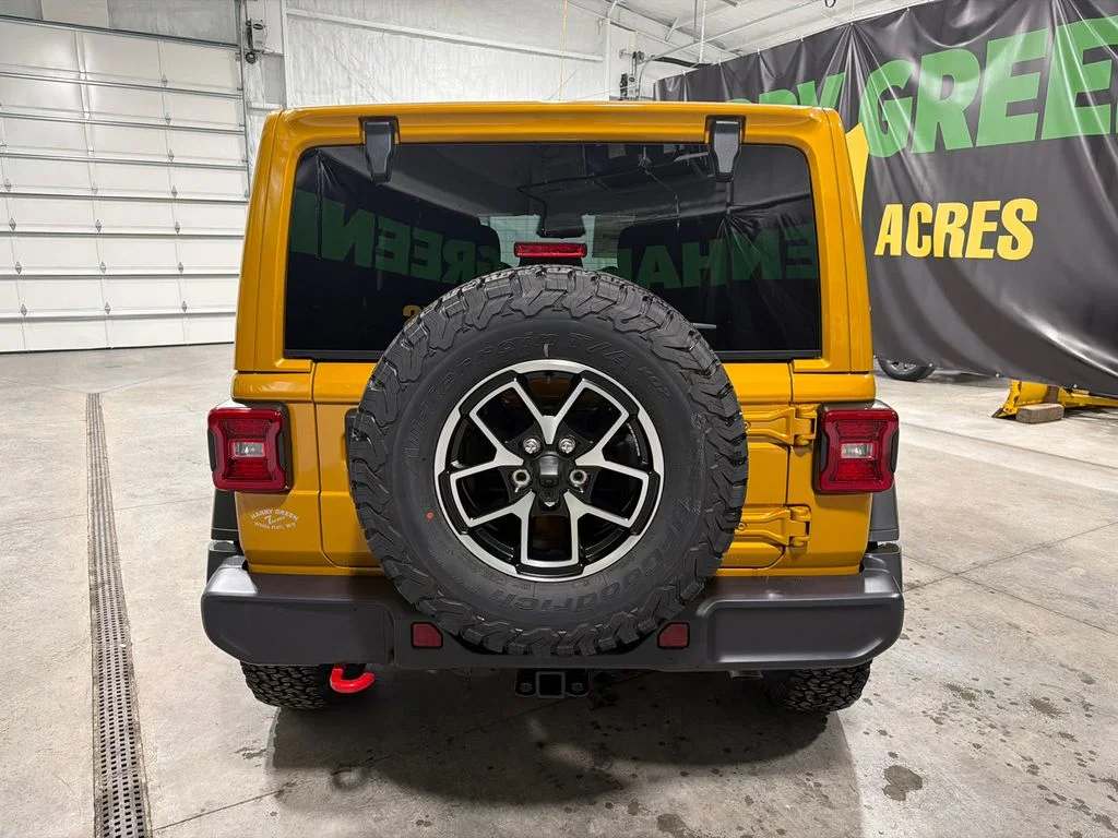 New 2026 Goldilocks Exterior Paint Jeep Rubicon image 7