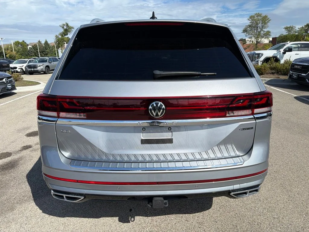 Used 2024 Silver Volkswagen 2.0T SEL Premium R-Line image 6