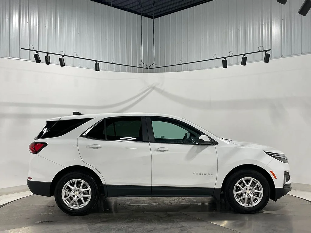 Used 2024 White Chevrolet LT image 10