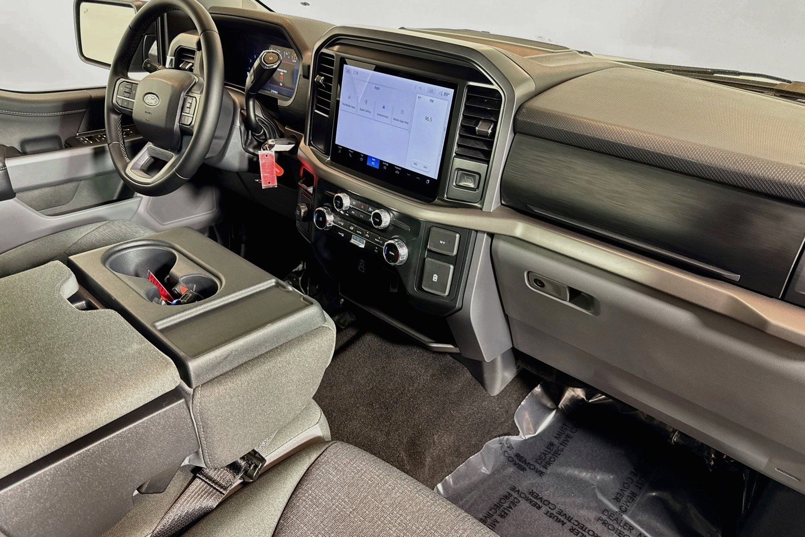 Used 2025 Agate Black Metallic Ford XLT image 27