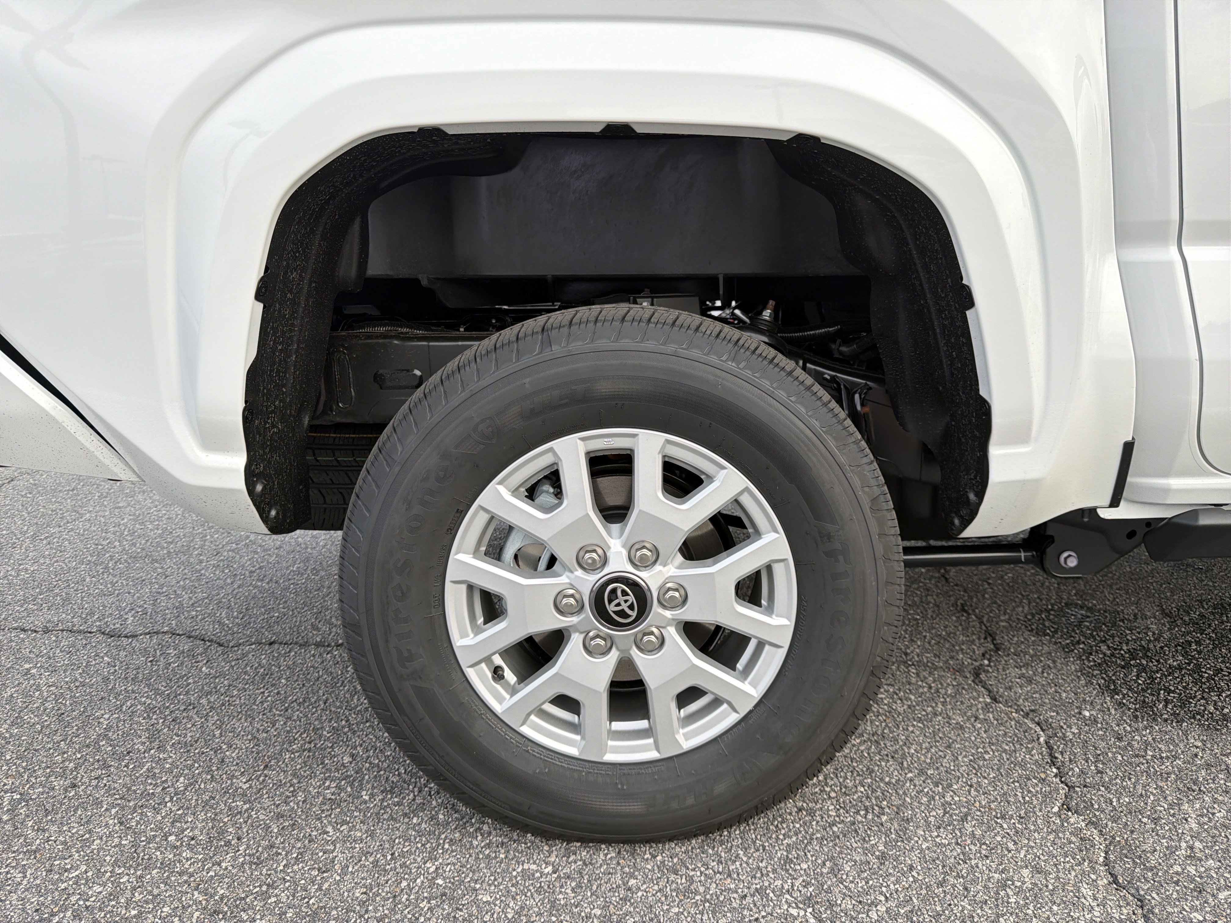 2026 Toyota Tacoma SR5 - Photo 28