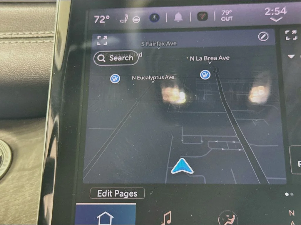 Used 2023 Gray Jeep Limited image 13