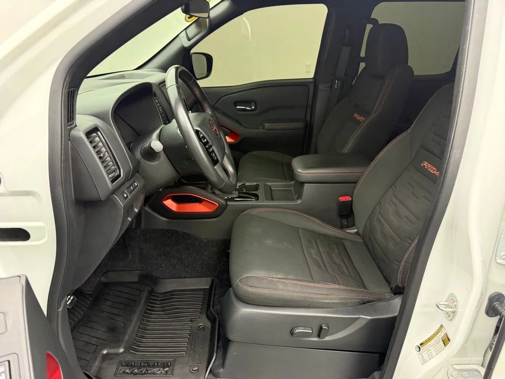 Used 2024 White Nissan PRO-4X image 22