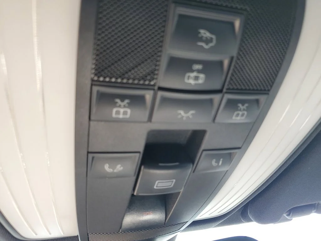 Used 2012 Silver Mercedes-Benz E 350 image 31